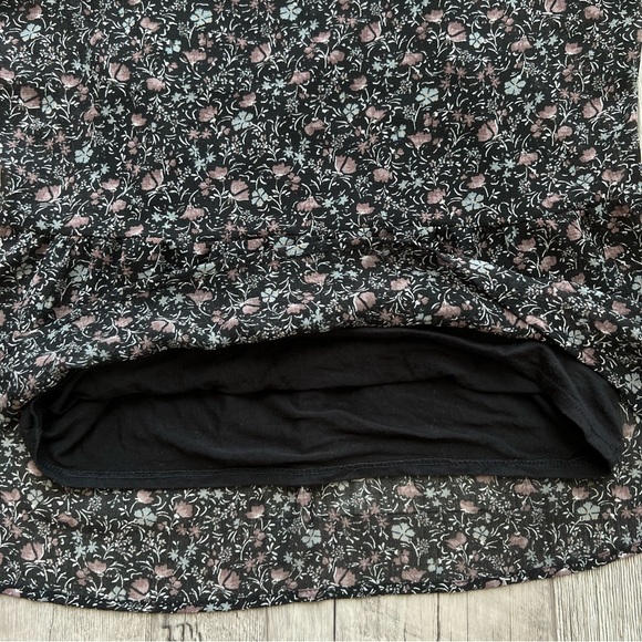 American Eagle Black Floral Ruffle-Trim Cold Shoulder Blouse | Size Small - Picture 12 of 15